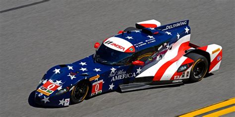 Video: DeltaWing crashes out of Rolex 24 at Daytona after